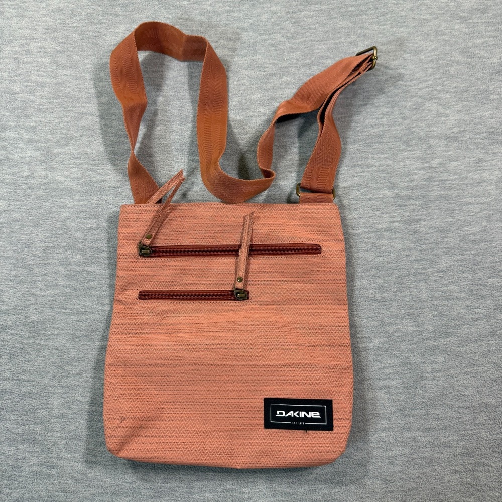 Dakine Crossbody Bag Unisex One Size Pink Zip Shoulder‎ Travel Pouch